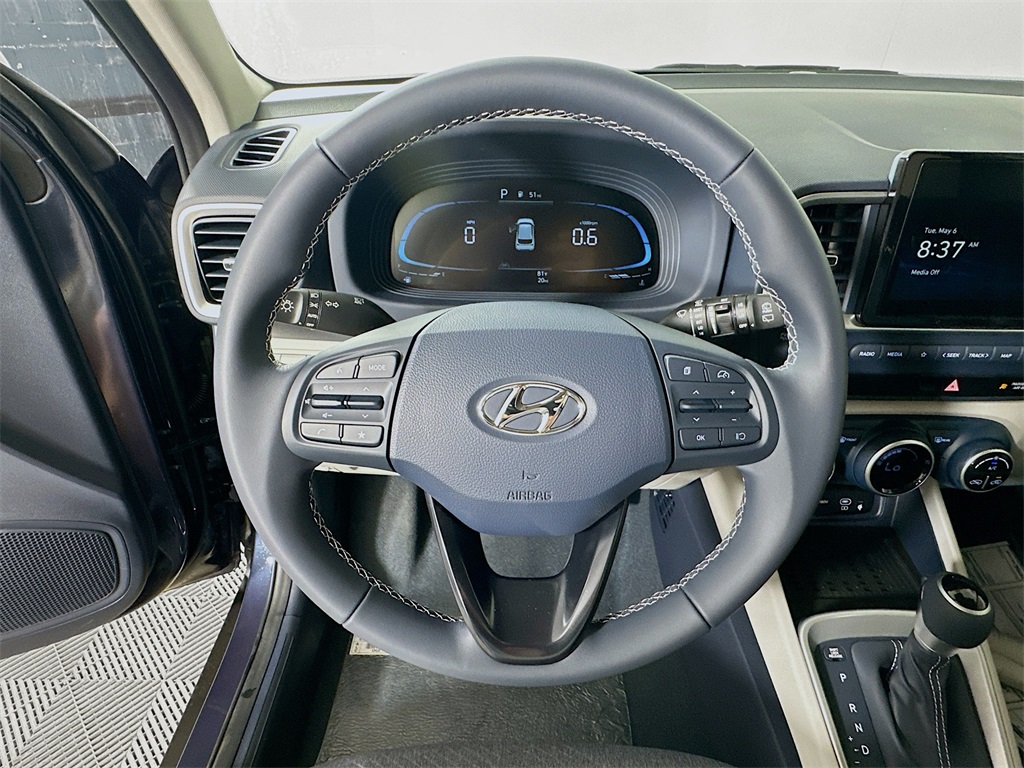 Vehicle image 7 of 20