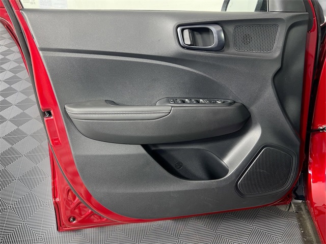 2025 Hyundai Venue Limited Image 24 of 34