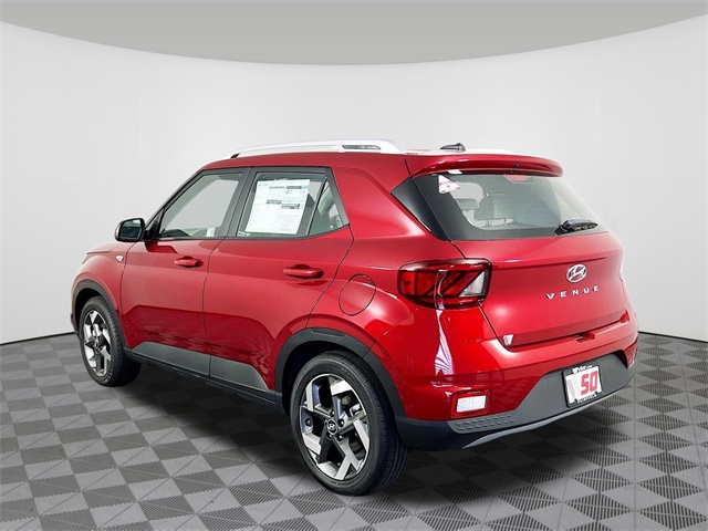 2025 Hyundai Venue Limited Image 7 of 34