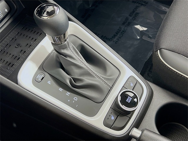 2025 Hyundai Venue Limited Image 23 of 34