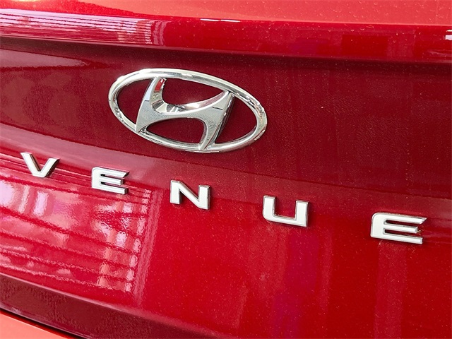 2025 Hyundai Venue Limited Image 30 of 34