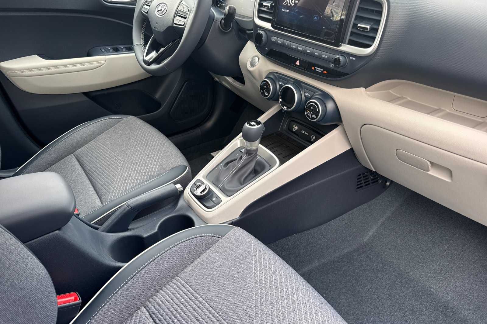 Vehicle image 19 of 35