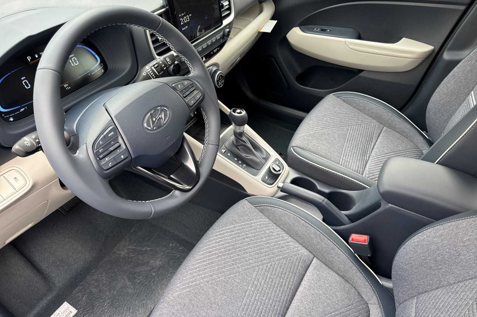 Vehicle image 11 of 35