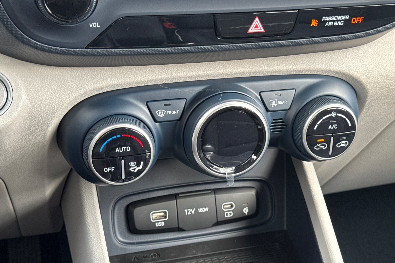 Vehicle image 25 of 35