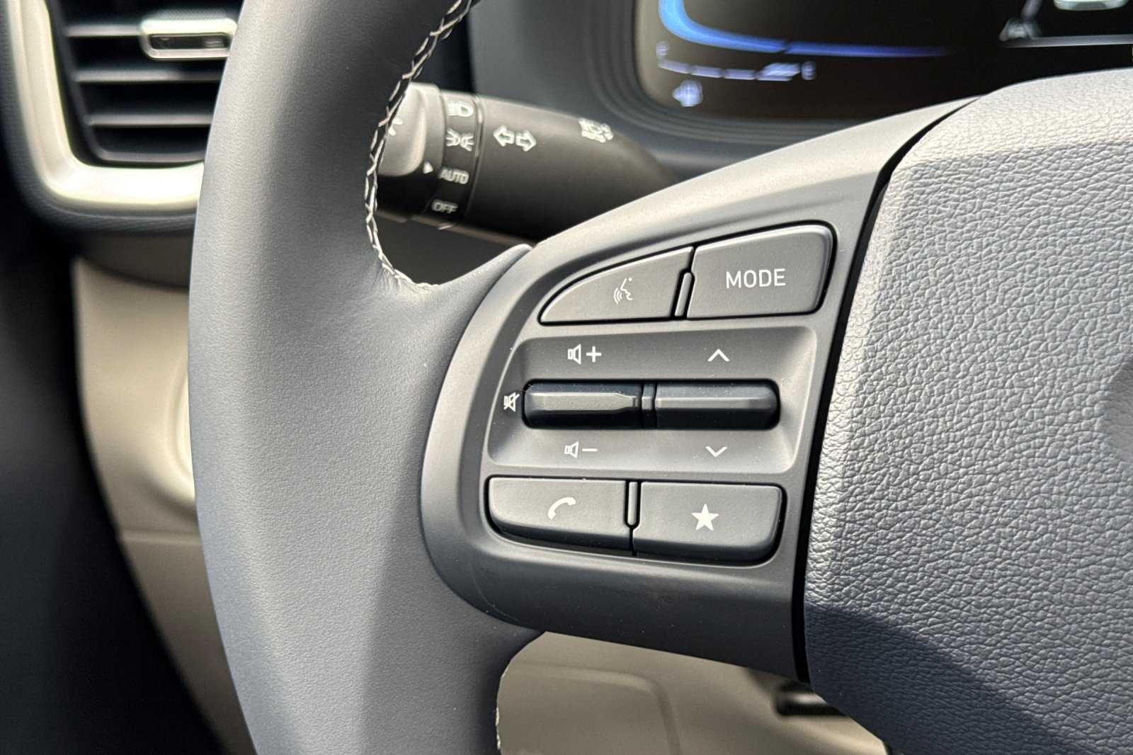 Vehicle image 29 of 35