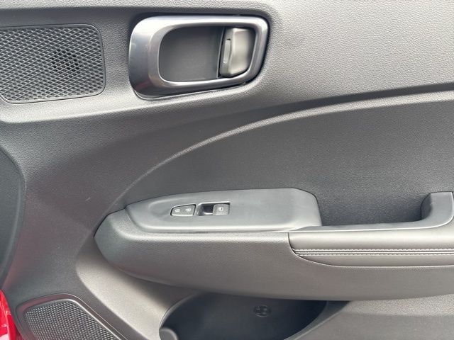 2025 Hyundai Venue Limited Image 26 of 43