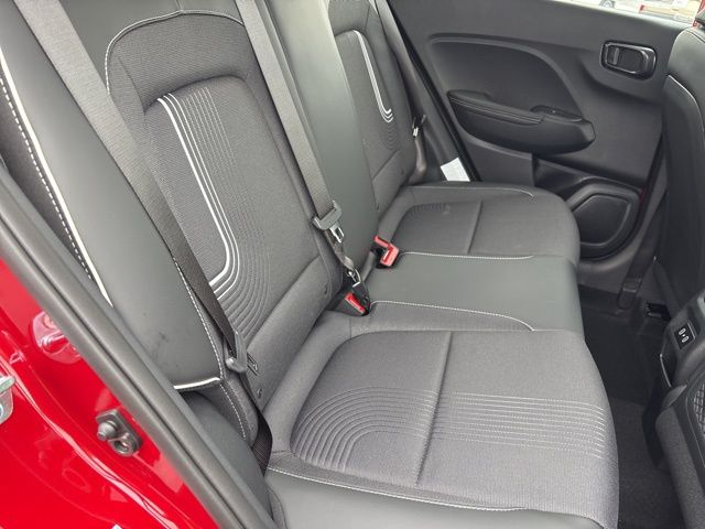 2025 Hyundai Venue Limited Image 27 of 43