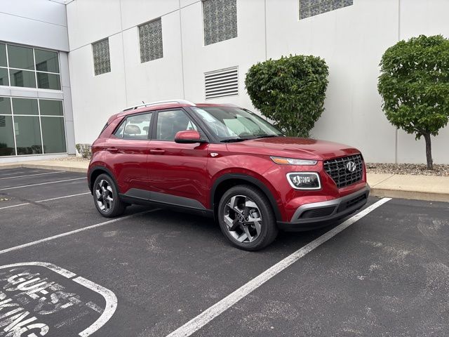 2025 Hyundai Venue Limited Image 5 of 43