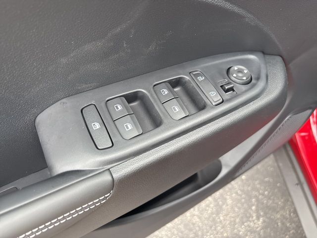 2025 Hyundai Venue Limited Image 22 of 43