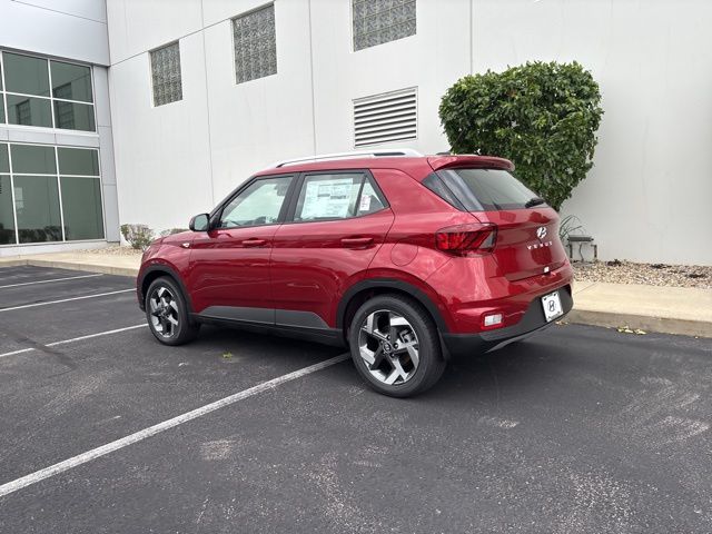 2025 Hyundai Venue Limited Image 9 of 43