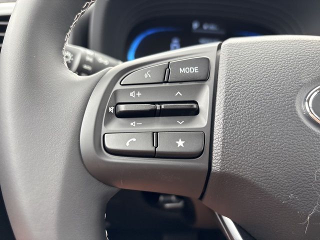 2025 Hyundai Venue Limited Image 35 of 43