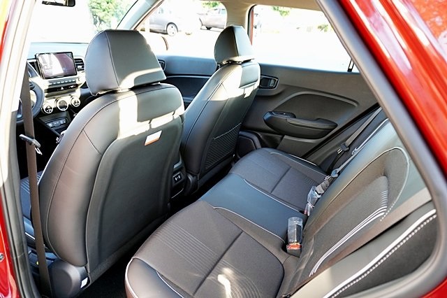 Vehicle image 20 of 42