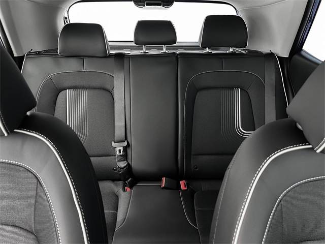 2025 Hyundai Venue Limited Image 13 of 19