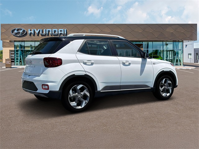 2025 Hyundai Venue Limited Image 7 of 19
