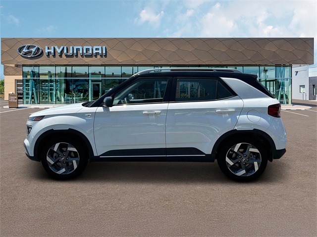 2025 Hyundai Venue Limited Image 12 of 19