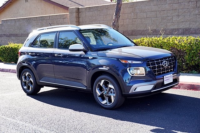 Vehicle image 3 of 42