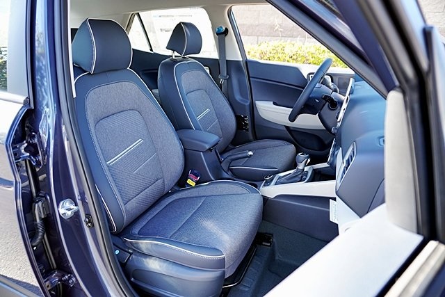 Vehicle image 12 of 42