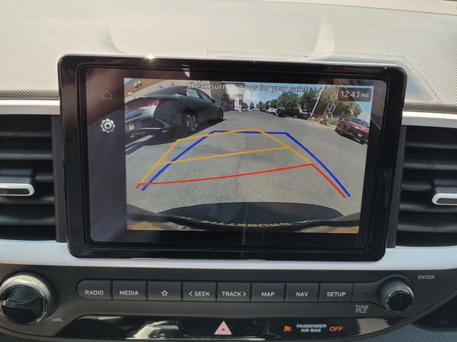 2025 Hyundai Venue Limited Image 9 of 10