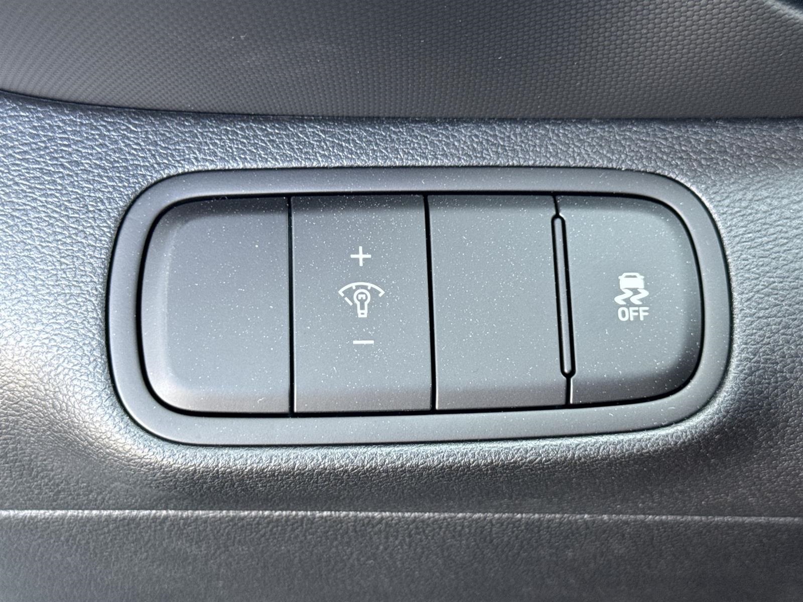 Vehicle image 20 of 41
