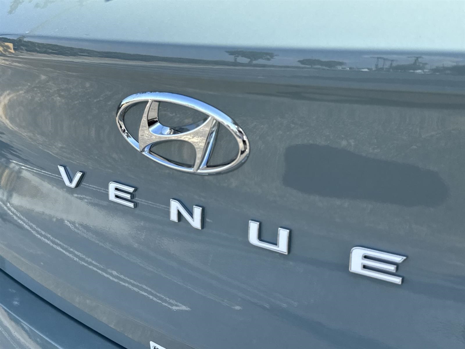 Vehicle image 29 of 41