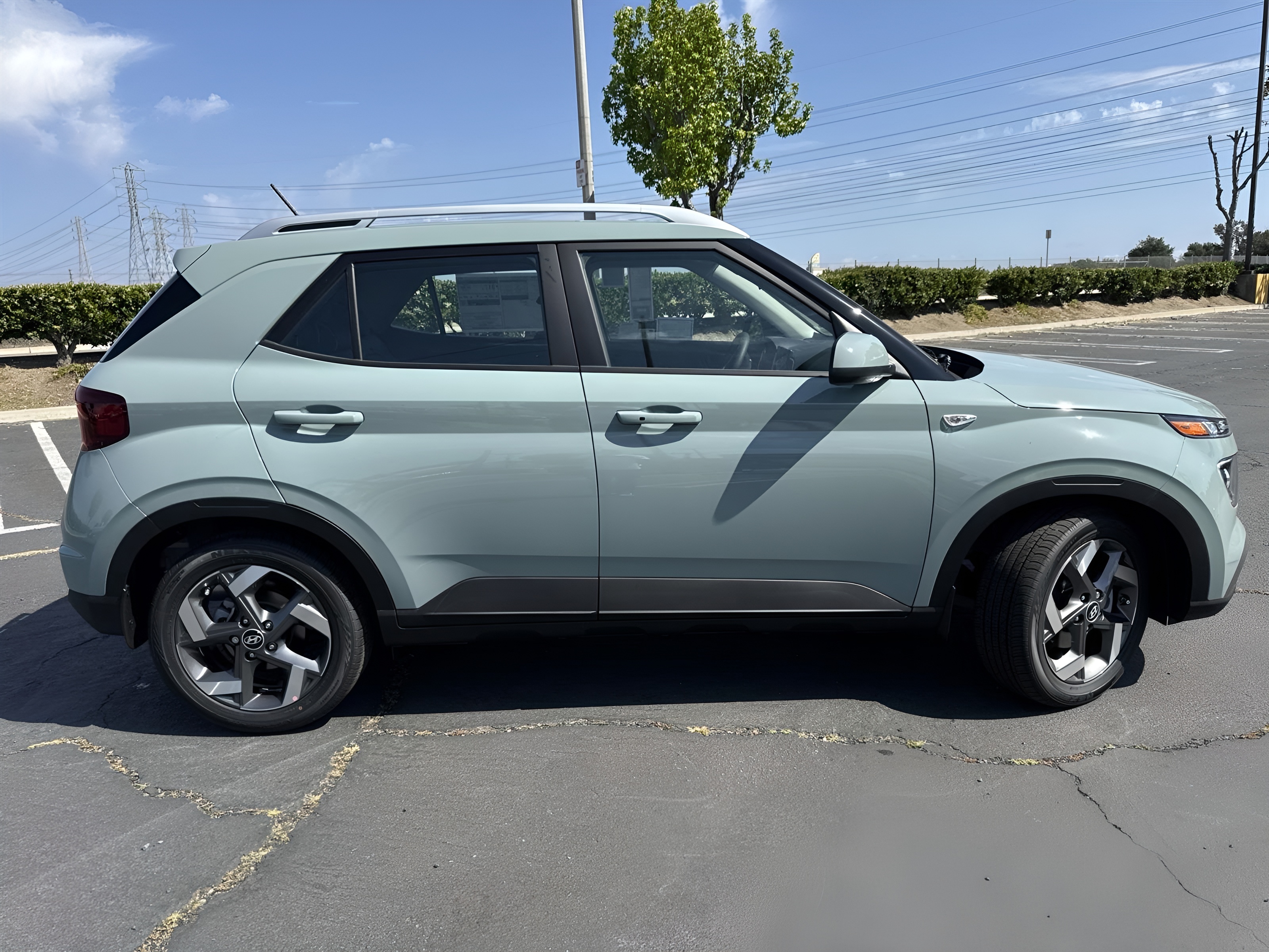 Vehicle image 39 of 41