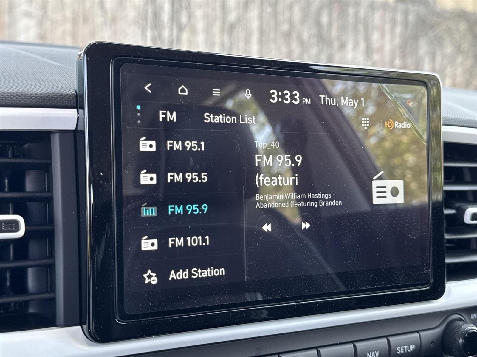 Vehicle image 16 of 41