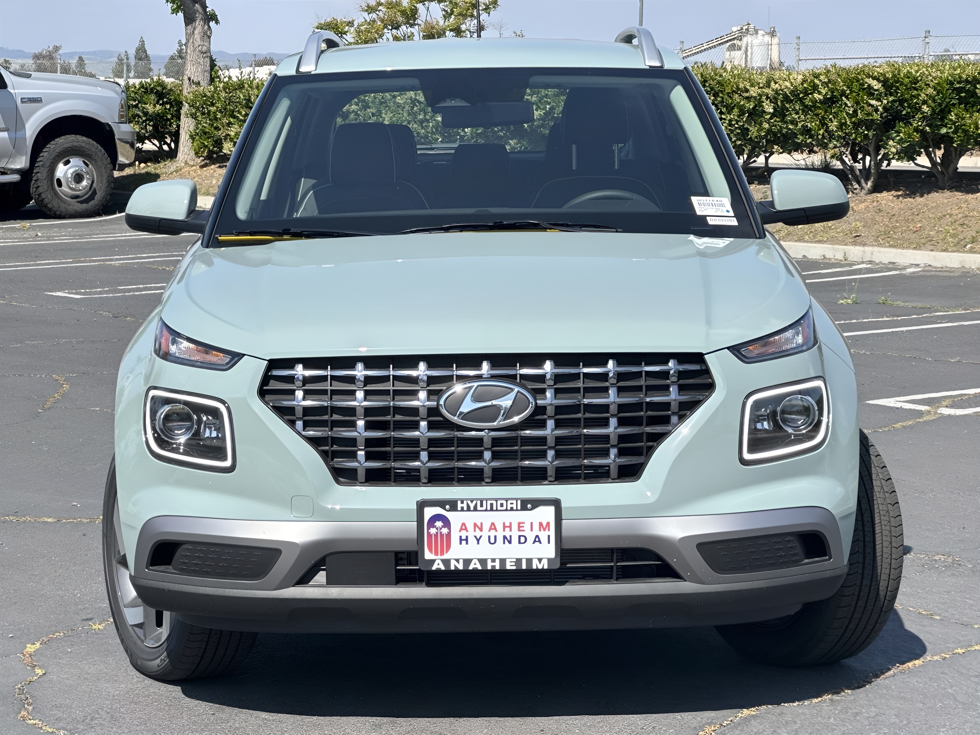 Vehicle image 37 of 41