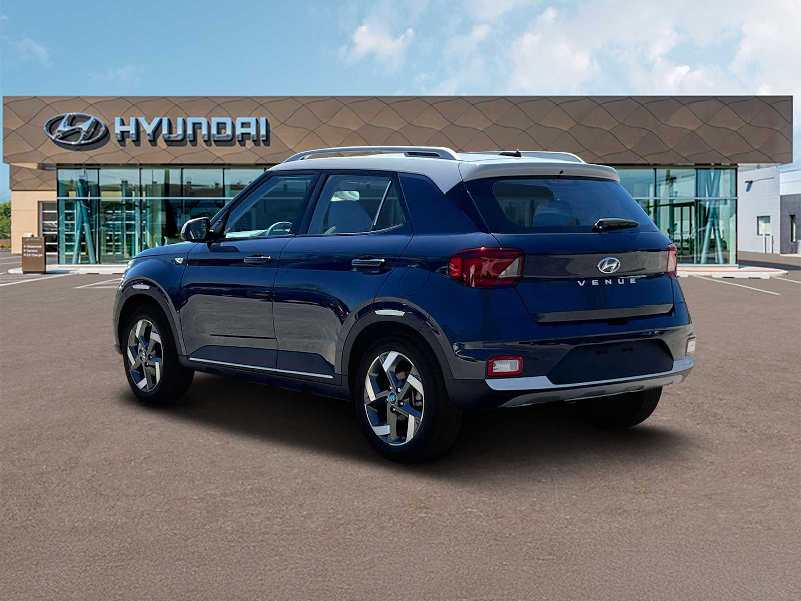2025 Hyundai Venue Limited Image 10 of 19