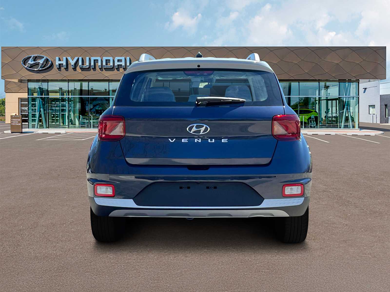 2025 Hyundai Venue Limited Image 9 of 19