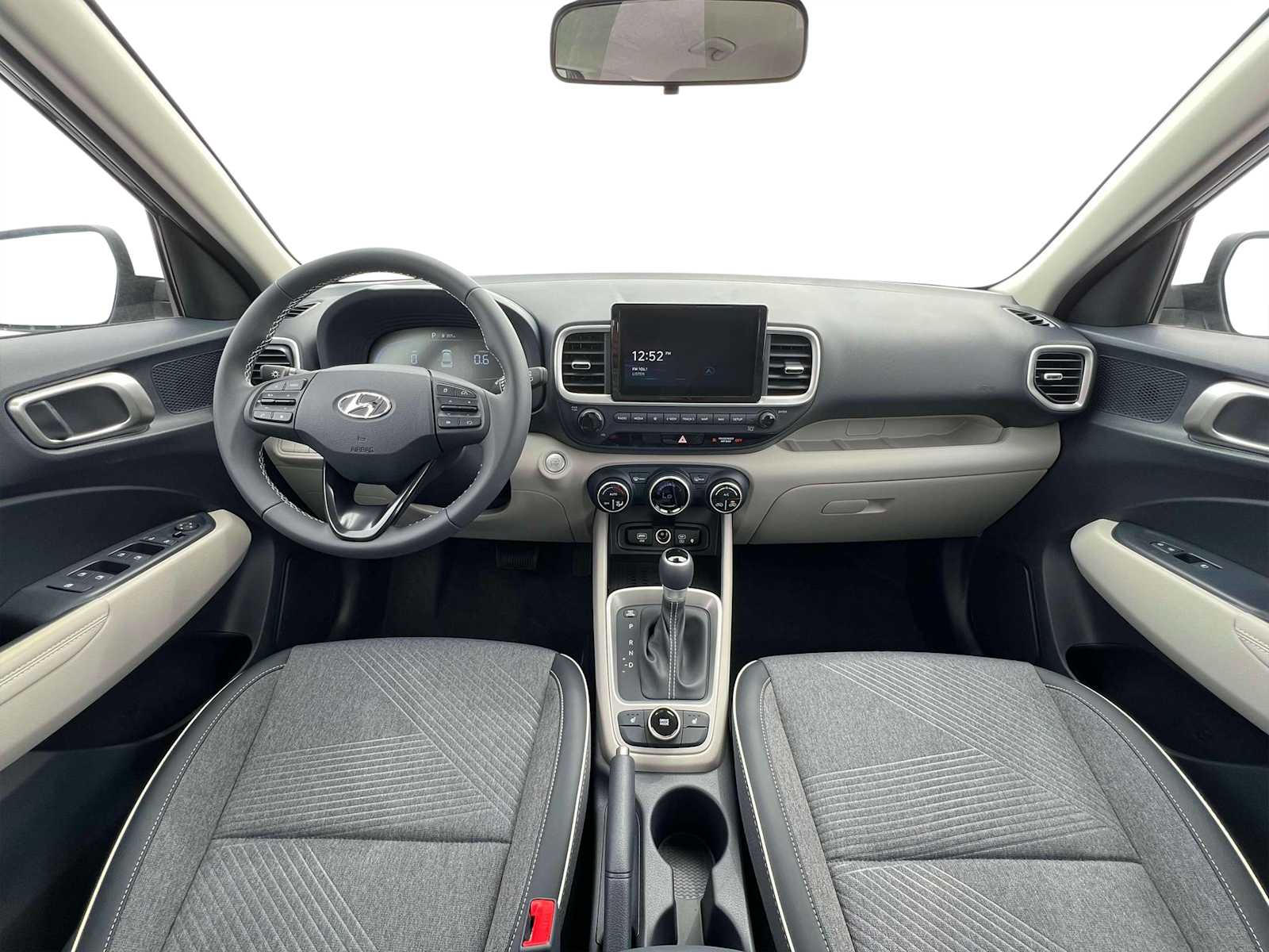 2025 Hyundai Venue Limited Image 14 of 19