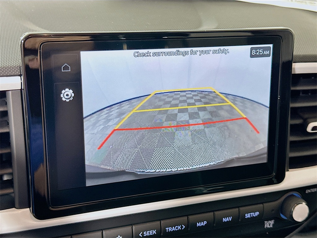 Vehicle image 10 of 20