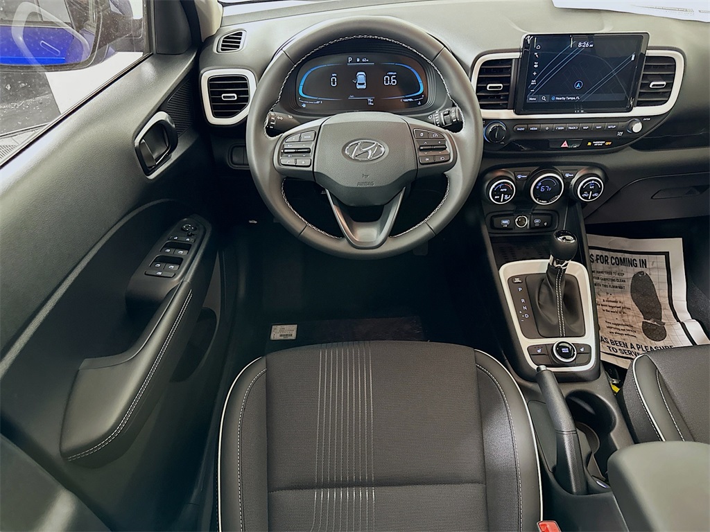Vehicle image 15 of 20