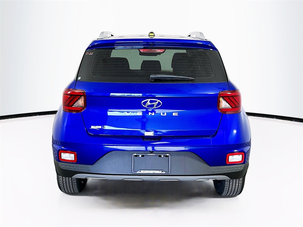 Vehicle image 3 of 20