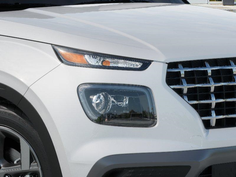 Vehicle image 14 of 17