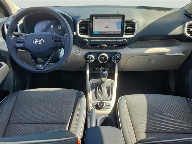2025 Hyundai Venue Limited Image 13 of 31