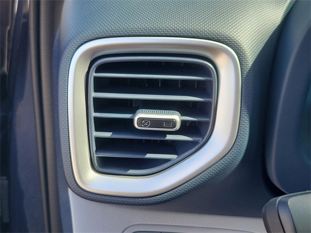 2025 Hyundai Venue Limited Image 22 of 31