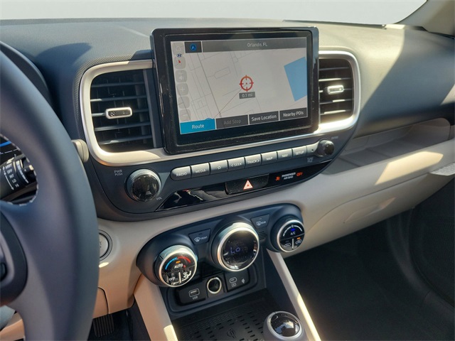 2025 Hyundai Venue Limited Image 18 of 31