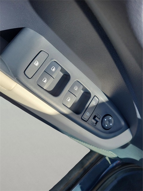 2025 Hyundai Venue Limited Image 23 of 31