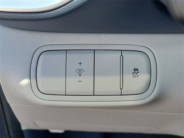 2025 Hyundai Venue Limited Image 26 of 31