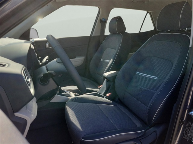 2025 Hyundai Venue Limited Image 7 of 31