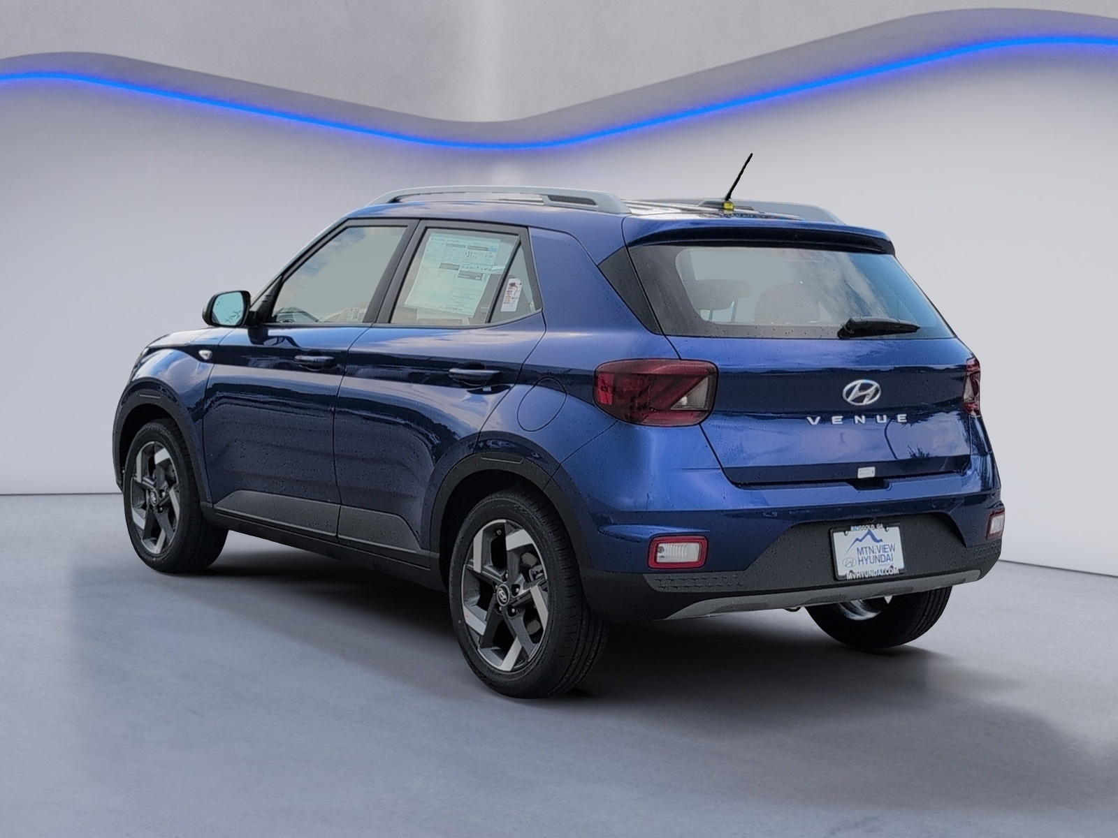 2025 Hyundai Venue Limited Image 7 of 23