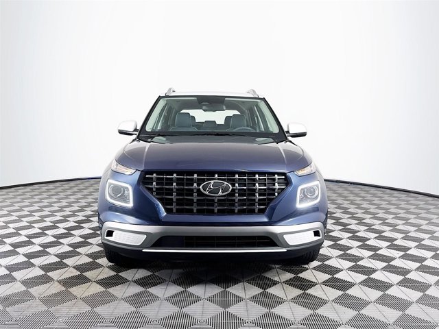 Vehicle image 2 of 31