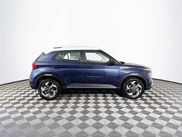Vehicle image 4 of 31