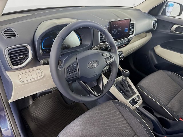 Vehicle image 9 of 31