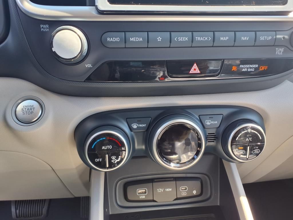 Vehicle image 16 of 16