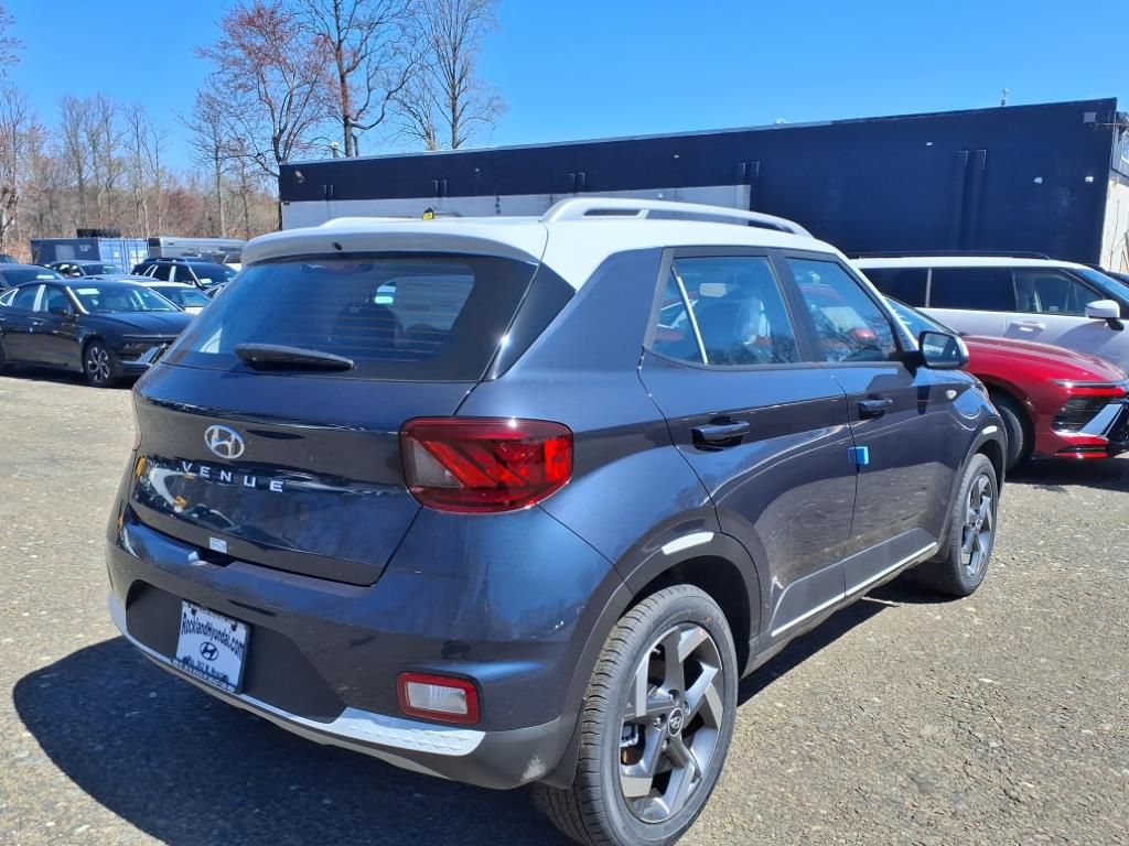 Vehicle image 5 of 16