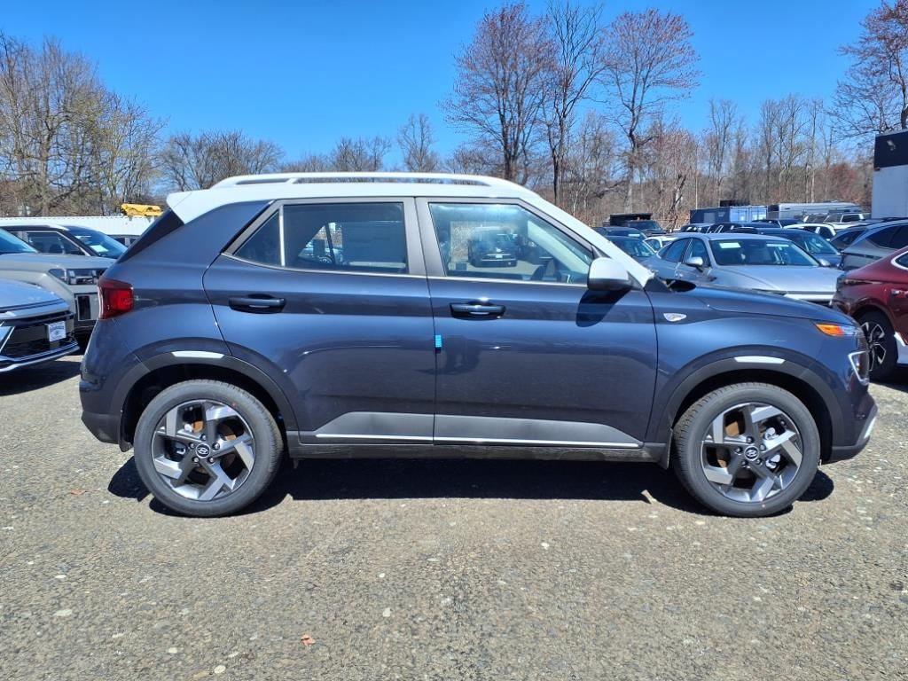 Vehicle image 4 of 16