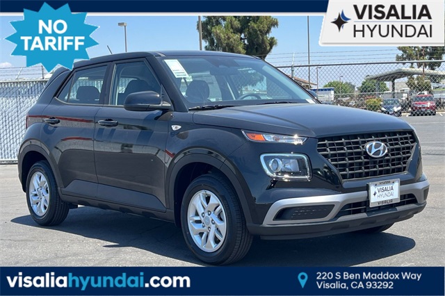 2025 Hyundai Venue SE Image 4 of 32