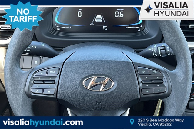 2025 Hyundai Venue SE Image 11 of 33