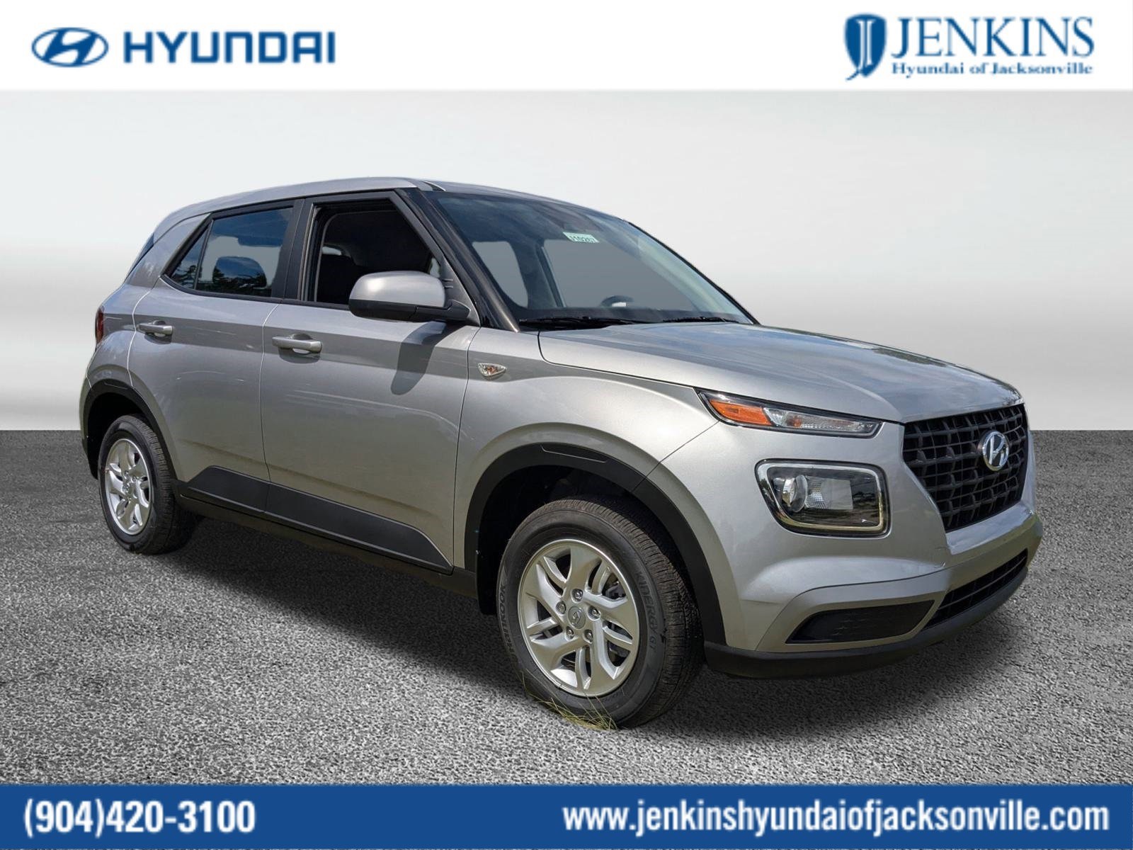 2025 Hyundai Venue SE Image 3 of 36